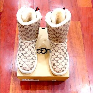GUCCI x UGG- RARE Gucci Custom Bailey Bow Ugg Boots